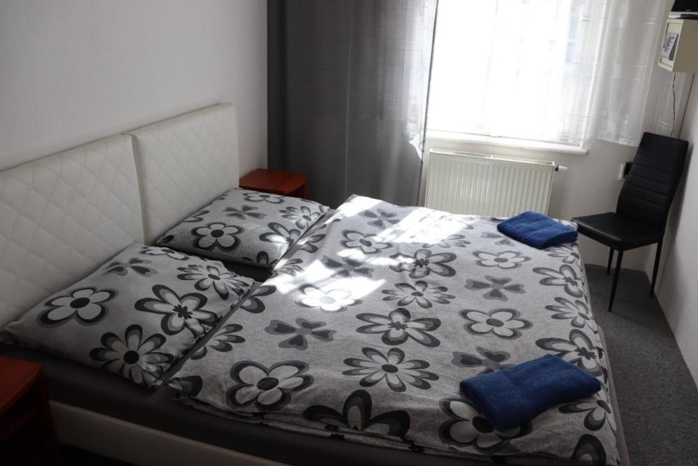 U Betty - Ostrava Centrum Екстер'єр фото